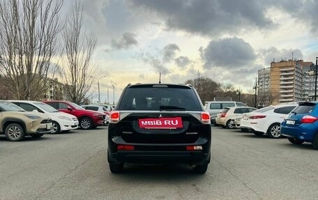Mitsubishi Outlander III рестайлинг 3, 2013 год, 1 399 000 рублей, 7 фотография