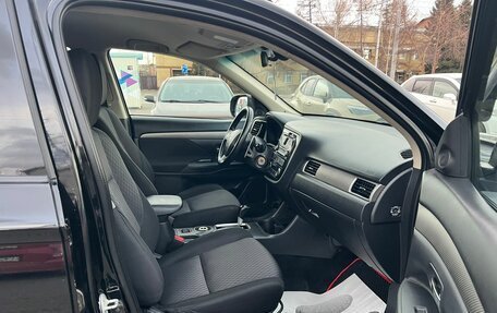 Mitsubishi Outlander III рестайлинг 3, 2013 год, 1 399 000 рублей, 14 фотография