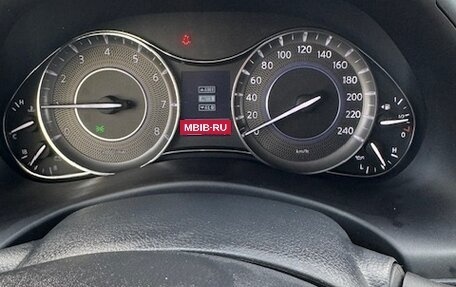 Infiniti QX56, 2011 год, 2 300 000 рублей, 10 фотография