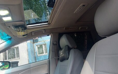 Mitsubishi Grandis, 2004 год, 665 000 рублей, 24 фотография