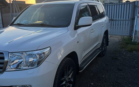 Toyota Land Cruiser 200, 2011 год, 3 550 000 рублей, 3 фотография