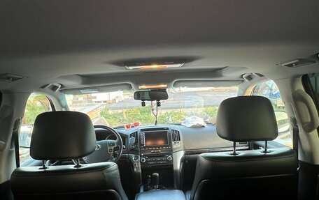 Toyota Land Cruiser 200, 2011 год, 3 550 000 рублей, 13 фотография