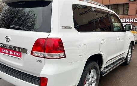 Toyota Land Cruiser 200, 2011 год, 3 550 000 рублей, 28 фотография