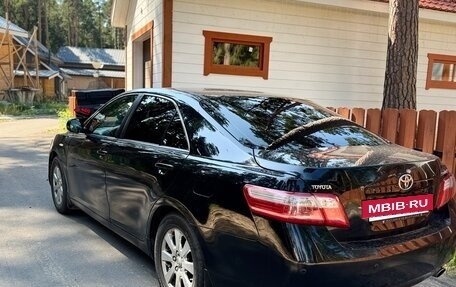 Toyota Camry, 2008 год, 900 000 рублей, 2 фотография