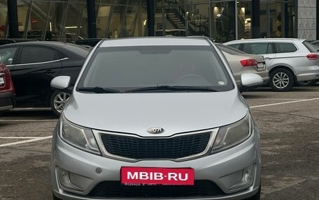 KIA Rio III рестайлинг, 2013 год, 785 000 рублей, 2 фотография