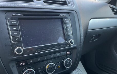 Volkswagen Jetta VI, 2014 год, 595 000 рублей, 10 фотография