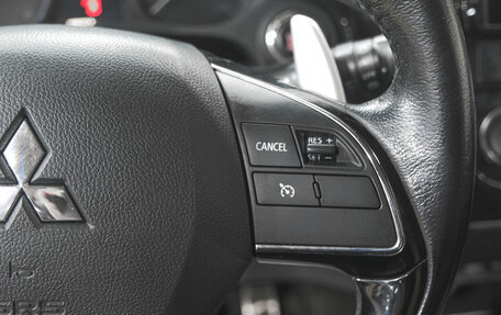 Mitsubishi Outlander III рестайлинг 3, 2015 год, 1 869 000 рублей, 15 фотография