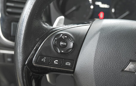 Mitsubishi Outlander III рестайлинг 3, 2015 год, 1 869 000 рублей, 14 фотография