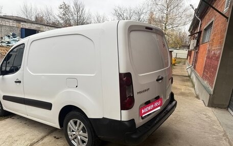 Peugeot Partner II рестайлинг 2, 2017 год, 1 200 000 рублей, 4 фотография