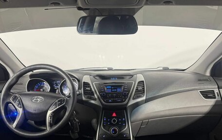 Hyundai Elantra V, 2014 год, 750 000 рублей, 9 фотография