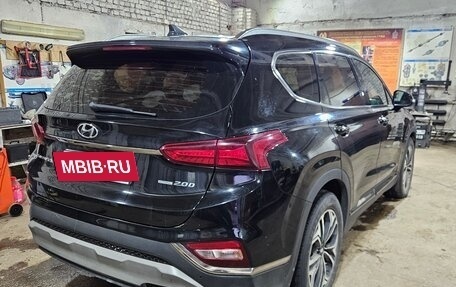 Hyundai Santa Fe IV, 2018 год, 2 650 000 рублей, 6 фотография
