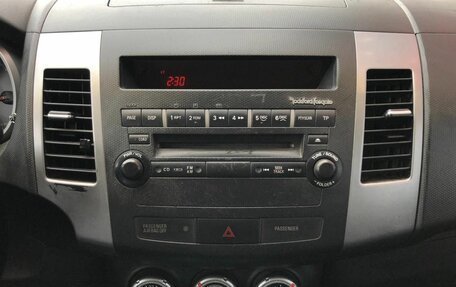 Mitsubishi Outlander III рестайлинг 3, 2008 год, 863 000 рублей, 13 фотография