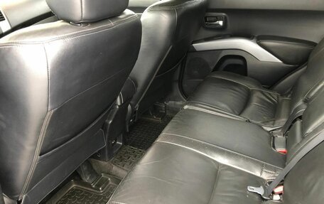 Mitsubishi Outlander III рестайлинг 3, 2008 год, 863 000 рублей, 16 фотография