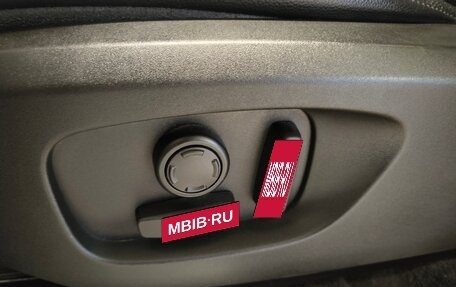 Land Rover Discovery Sport I рестайлинг, 2017 год, 1 987 000 рублей, 12 фотография