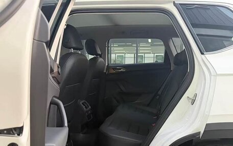 Volkswagen Tharu, 2023 год, 1 800 000 рублей, 8 фотография