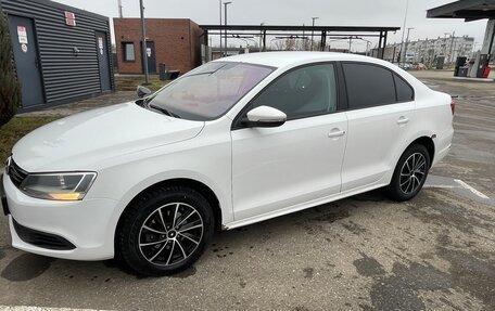 Volkswagen Jetta VI, 2014 год, 1 020 000 рублей, 4 фотография