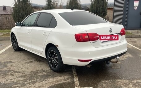 Volkswagen Jetta VI, 2014 год, 1 020 000 рублей, 2 фотография