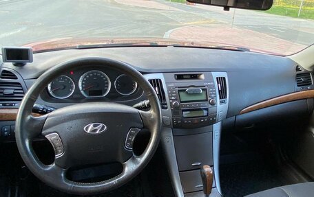 Hyundai Sonata VI, 2010 год, 730 000 рублей, 7 фотография