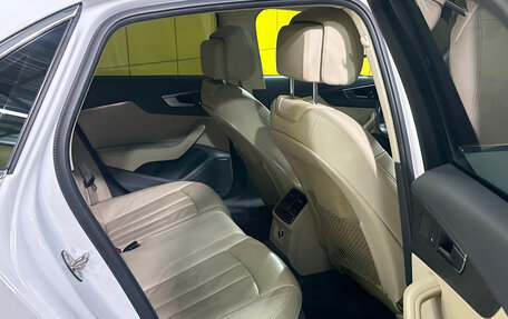 Audi A4, 2019 год, 2 290 000 рублей, 23 фотография