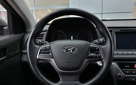 Hyundai Avante, 2017 год, 1 329 000 рублей, 8 фотография