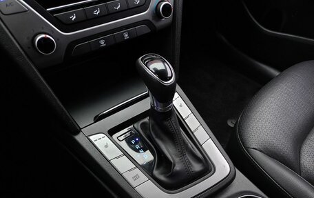 Hyundai Avante, 2017 год, 1 329 000 рублей, 12 фотография