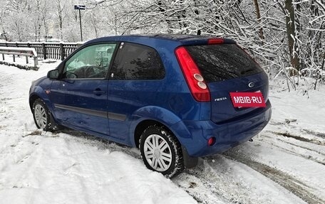 Ford Fiesta, 2007 год, 450 000 рублей, 4 фотография