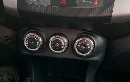 Mitsubishi Outlander III рестайлинг 3, 2011 год, 1 150 000 рублей, 8 фотография