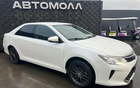 Toyota Camry, 2015 год, 1 720 000 рублей, 2 фотография