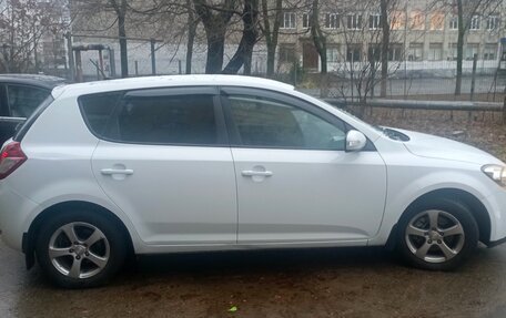 KIA cee'd I рестайлинг, 2011 год, 800 000 рублей, 4 фотография