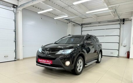 Toyota RAV4, 2014 год, 2 329 000 рублей, 2 фотография
