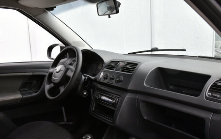 Skoda Fabia II, 2011 год, 274 000 рублей, 10 фотография