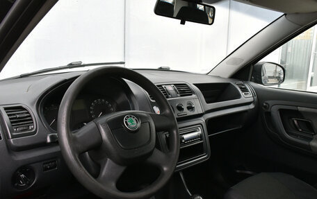 Skoda Fabia II, 2011 год, 274 000 рублей, 12 фотография