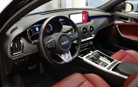 KIA Stinger I, 2023 год, 3 750 000 рублей, 7 фотография