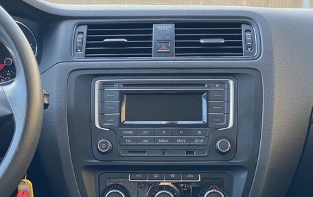 Volkswagen Jetta VI, 2017 год, 1 516 000 рублей, 12 фотография