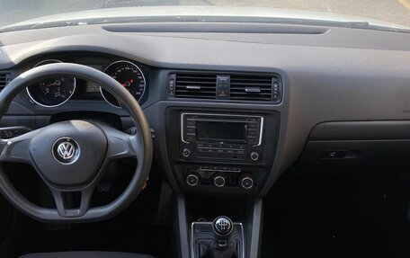 Volkswagen Jetta VI, 2017 год, 1 516 000 рублей, 9 фотография