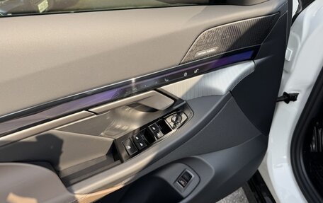 BMW 5 серия, 2025 год, 5 987 000 рублей, 19 фотография