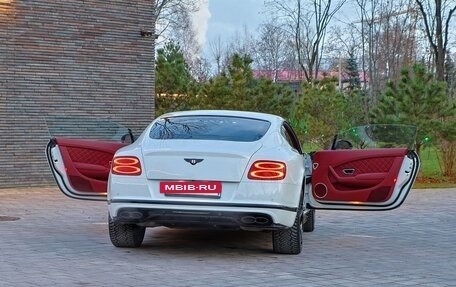 Bentley Continental GT II рестайлинг, 2017 год, 9 800 000 рублей, 18 фотография