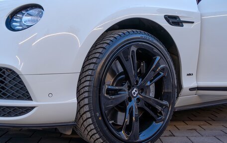 Bentley Continental GT II рестайлинг, 2017 год, 9 800 000 рублей, 35 фотография