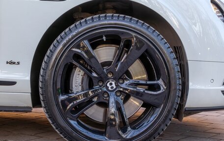 Bentley Continental GT II рестайлинг, 2017 год, 9 800 000 рублей, 34 фотография