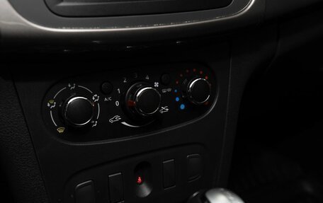 Renault Logan II, 2020 год, 1 050 000 рублей, 11 фотография