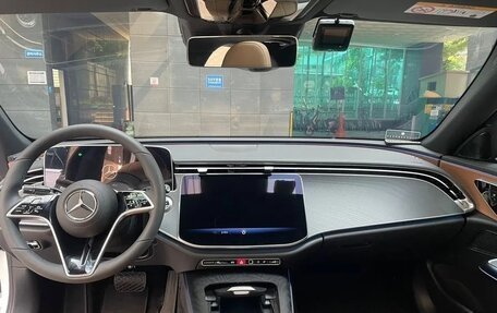 Mercedes-Benz E-Класс, 2025 год, 6 309 000 рублей, 17 фотография