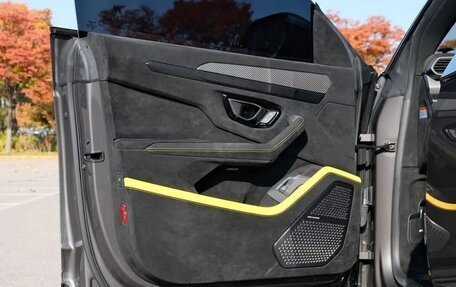 Lamborghini Urus I, 2025 год, 42 900 000 рублей, 8 фотография