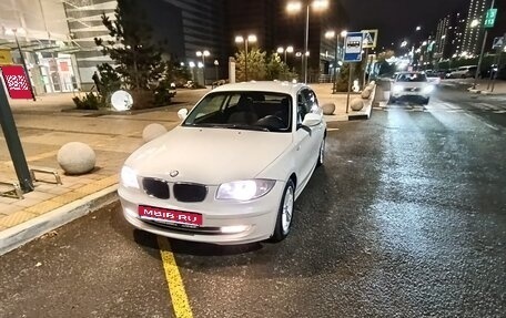 BMW 1 серия, 2011 год, 720 000 рублей, 1 фотография