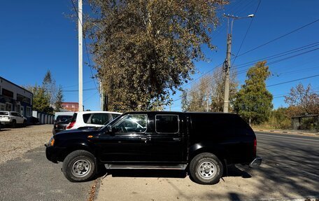 Nissan NP300, 2012 год, 1 200 000 рублей, 3 фотография