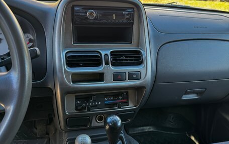 Nissan NP300, 2012 год, 1 200 000 рублей, 6 фотография