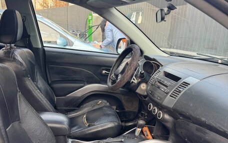 Mitsubishi Outlander III рестайлинг 3, 2007 год, 560 000 рублей, 6 фотография