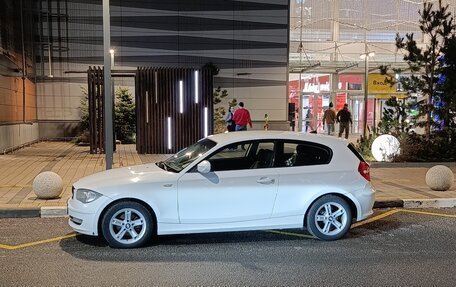 BMW 1 серия, 2011 год, 720 000 рублей, 3 фотография