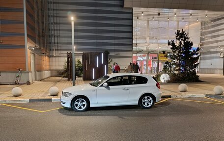 BMW 1 серия, 2011 год, 720 000 рублей, 4 фотография