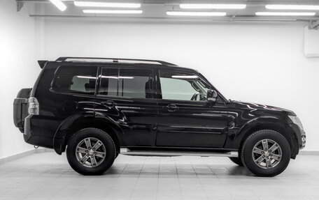 Mitsubishi Pajero IV, 2018 год, 2 990 000 рублей, 4 фотография