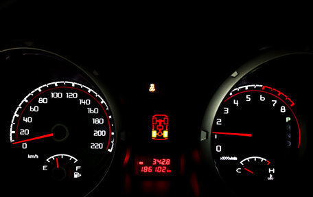 Mitsubishi Pajero IV, 2018 год, 2 990 000 рублей, 13 фотография